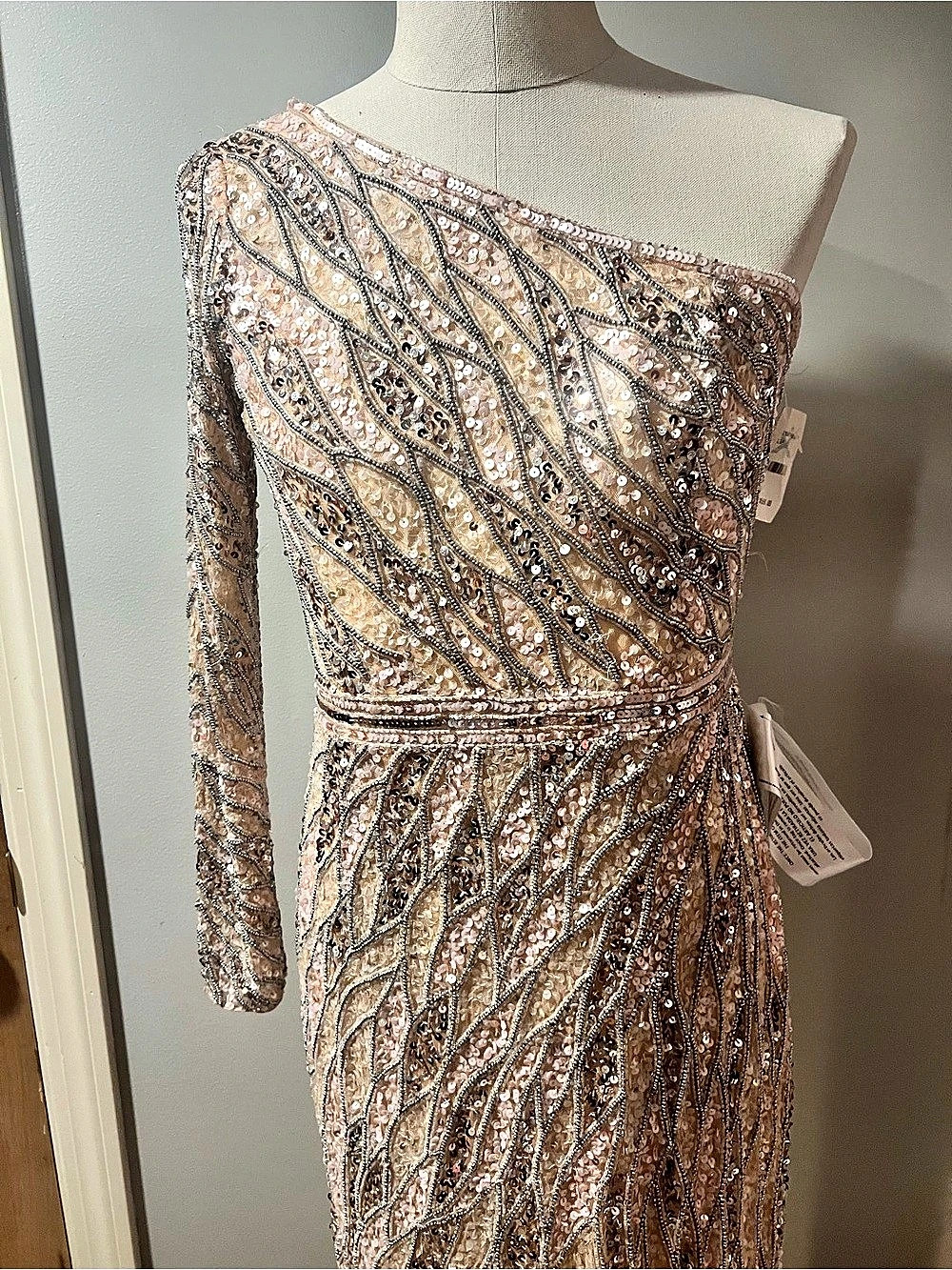 Mac Duggal Prom Long Formal One Shoulder Evening Dress Sequin One-Shoulder Maxi